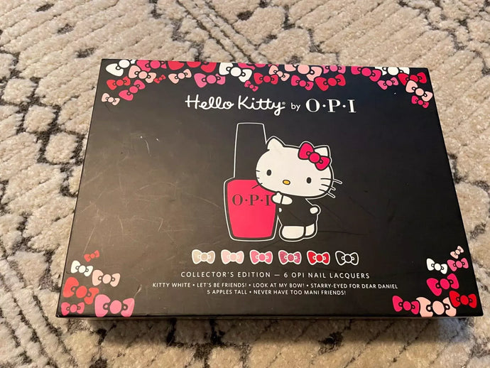 helo kitty by opi